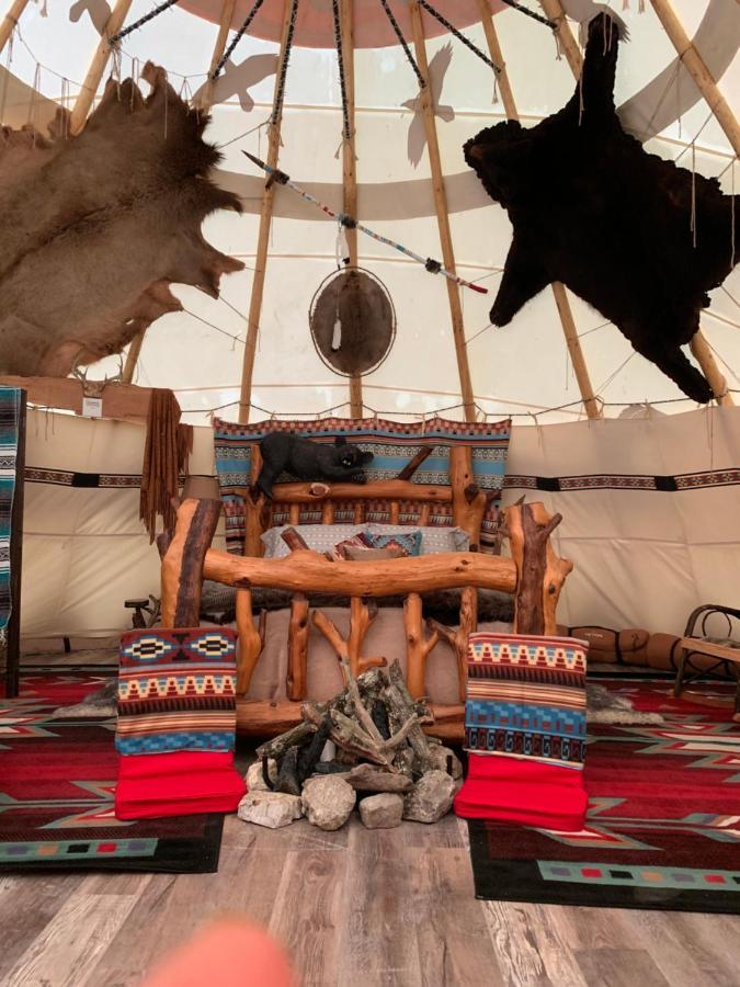 Bed and Breakfast Fox Pass Cabins Хот-Спрингс Экстерьер фото